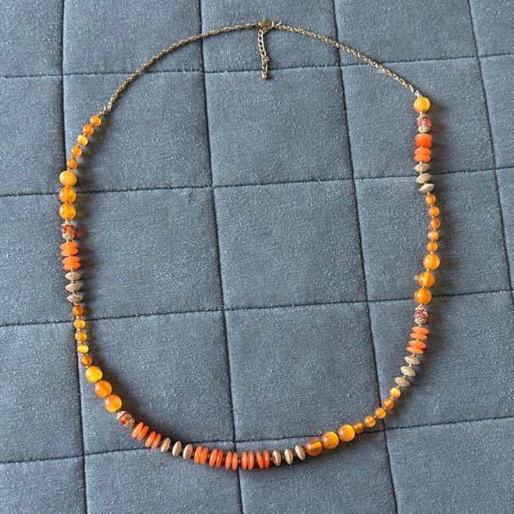 Jewelry - Vintage Orange Beaded Necklace!